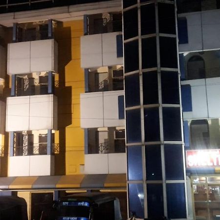 Hotel Shelter Tarapith Exterior foto